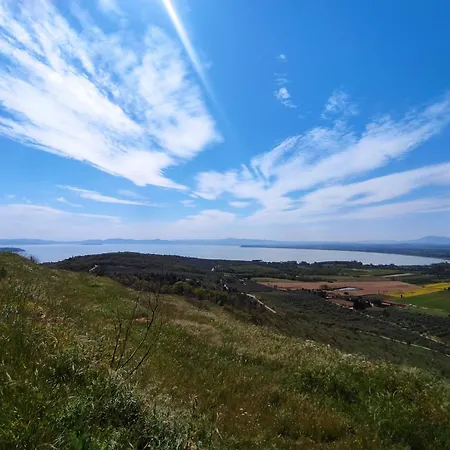 Tatil Evi Private Stone With Starlink & View Tuoro sul Trasimeno