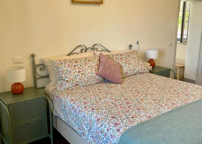 Private Stone With Starlink & View Tuoro sul Trasimeno