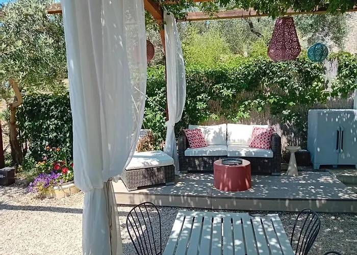 Private Stone With Starlink & View Ferienhaus